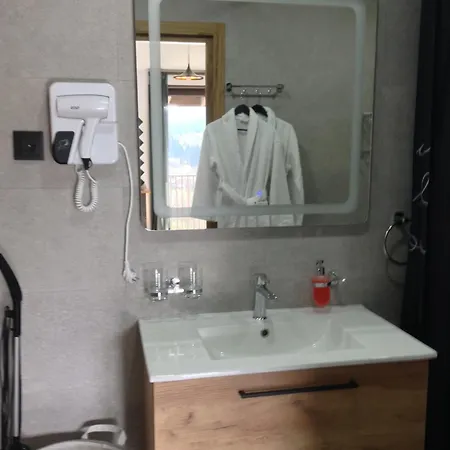Aparthotel Nafta Lux
