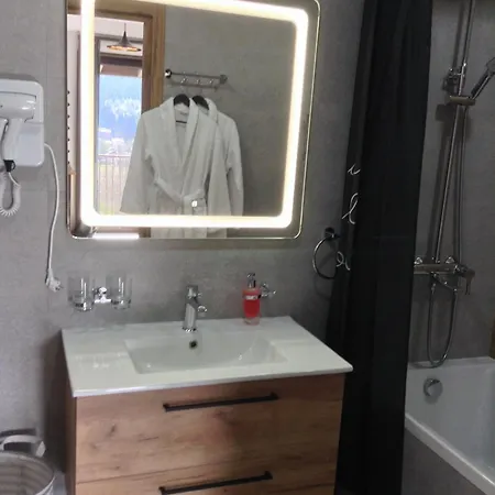 Aparthotel Nafta Lux