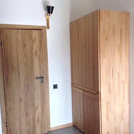 Nafta Lux Aparthotel Skhidnytsia