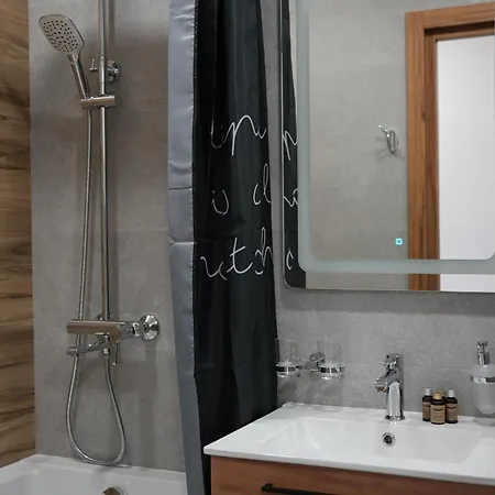 Aparthotel Nafta Lux *